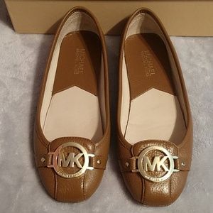 Michael kors flats